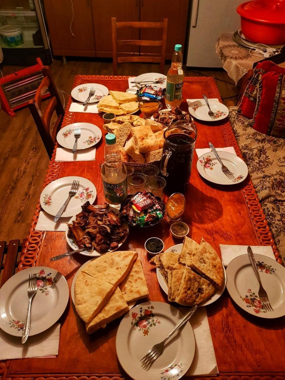 Guest House Buba Ushguli Buitenkant foto
